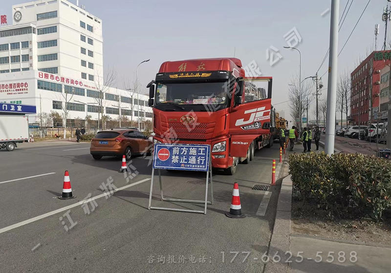 山東日照公交候車(chē)亭安裝現場(chǎng)